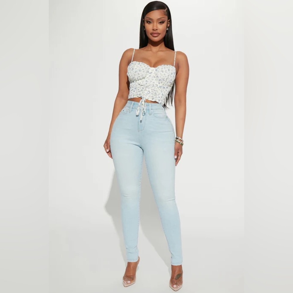 Fashion Nova - Light Wash Skinny Jeans, 5